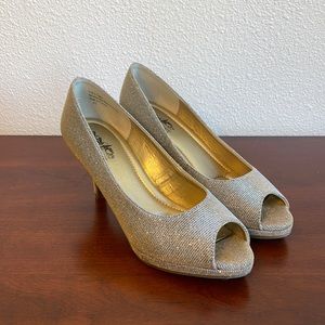 Coach And Four peep toe.